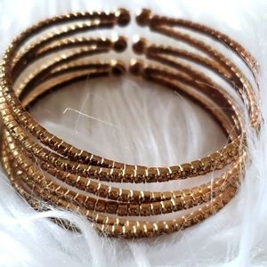 Gold bangle bracelet 💛